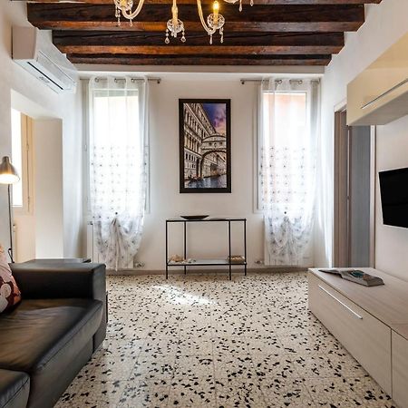 Appartamento Ponte Squero Flat M0270423226 Venezia Esterno foto